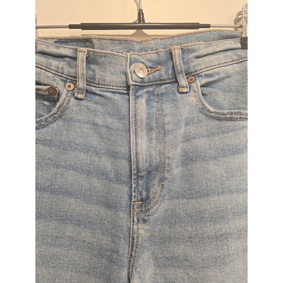 American Eagle Stretch Size 2 Frayed Bottoms Preloved - Picture 4 of 8
